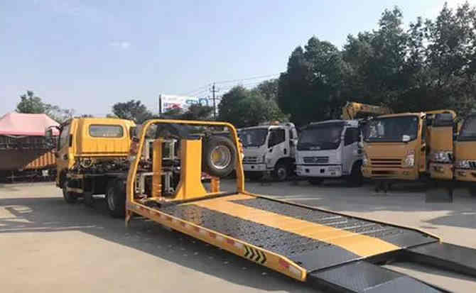 东莞汽车中途维修案例
